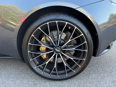 Aston Martin DB11 DB11 V8 Coupé (5)