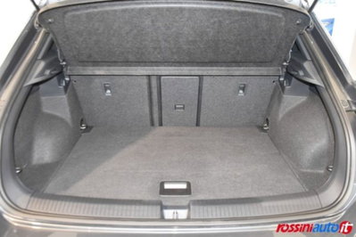 Volkswagen T-Roc 1.0 TSI R-Line (16)
