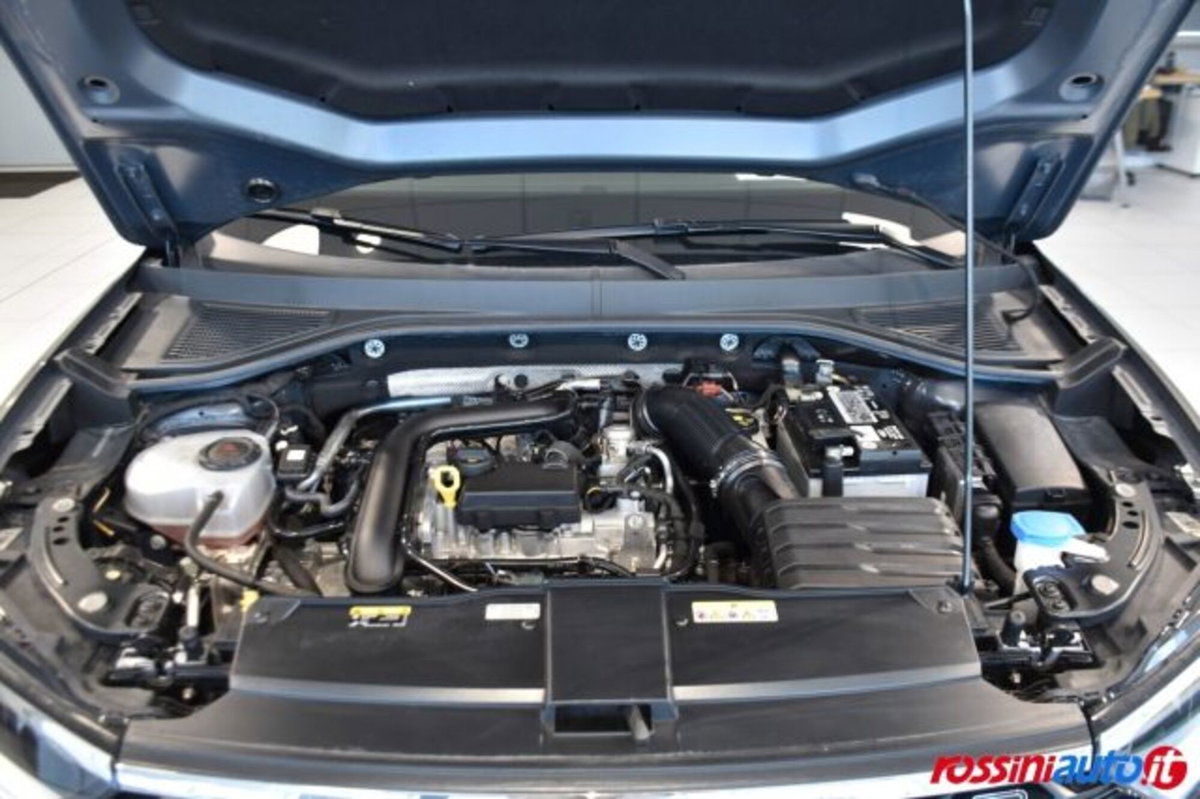Volkswagen T-Roc 1.0 TSI R-Line (17)