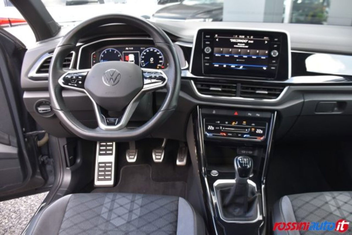 Volkswagen T-Roc 1.0 TSI R-Line (9)