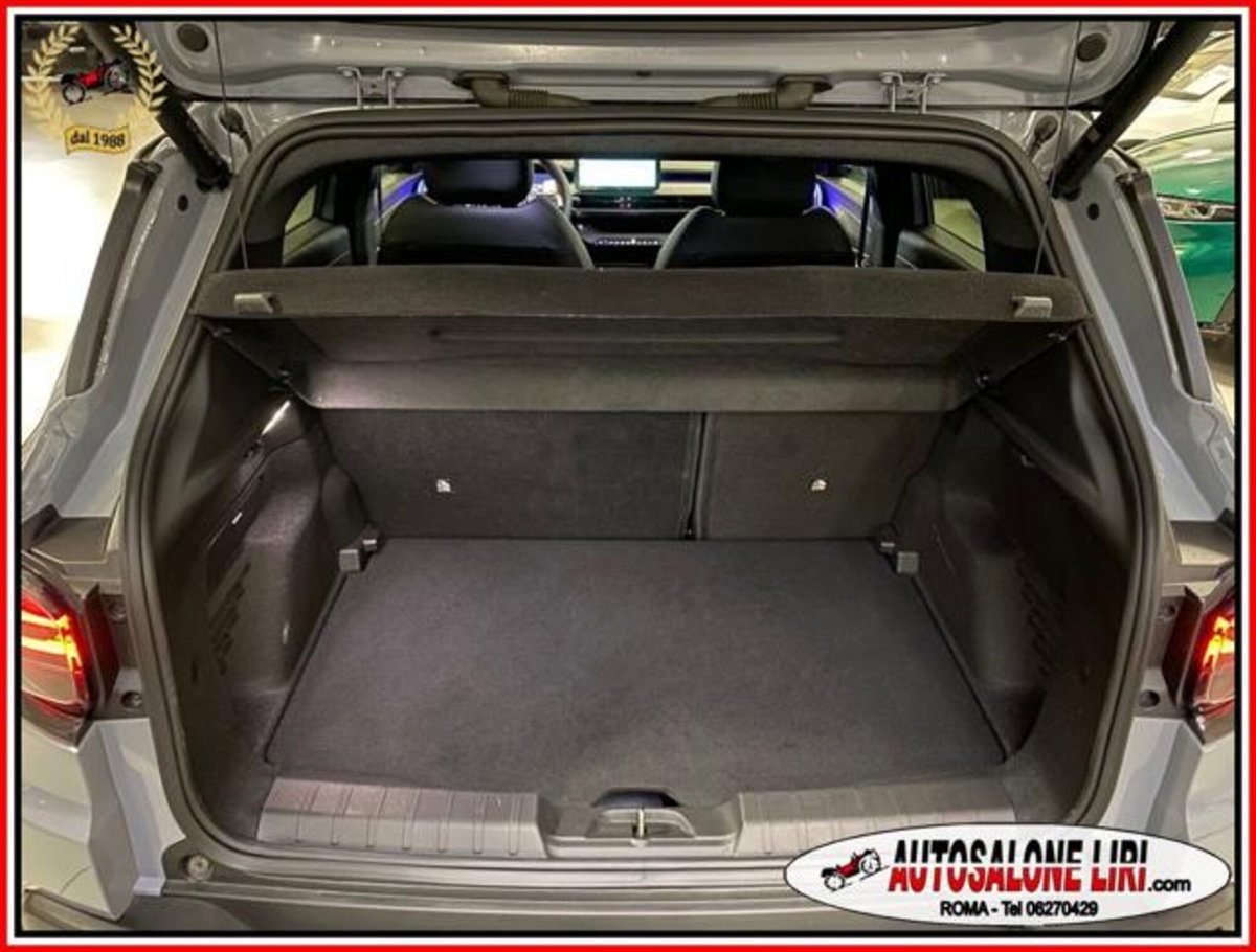 Jeep Avenger 1.2 turbo Summit fwd 100cv (12)