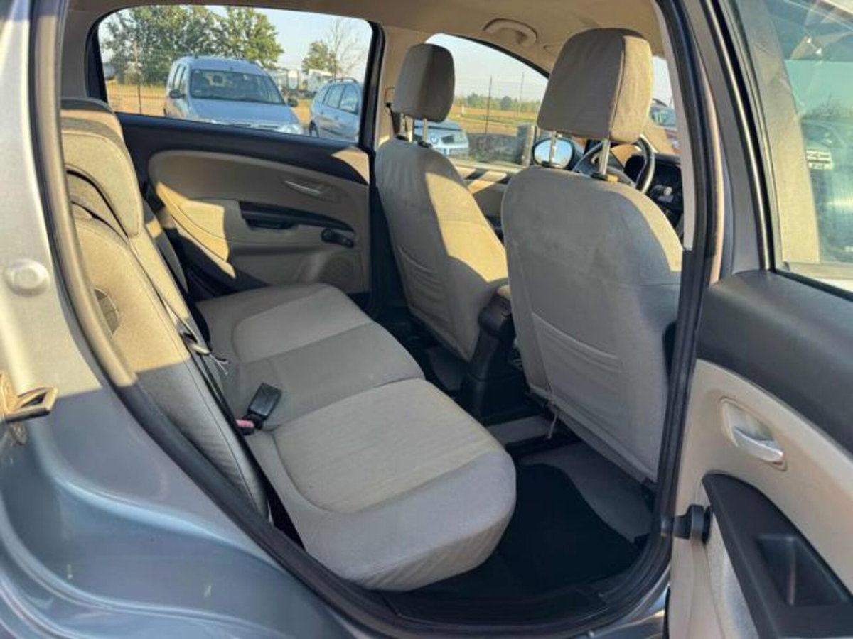 Fiat Grande Punto 1.3 MJT 90 CV 5 porte Dynamic (10)