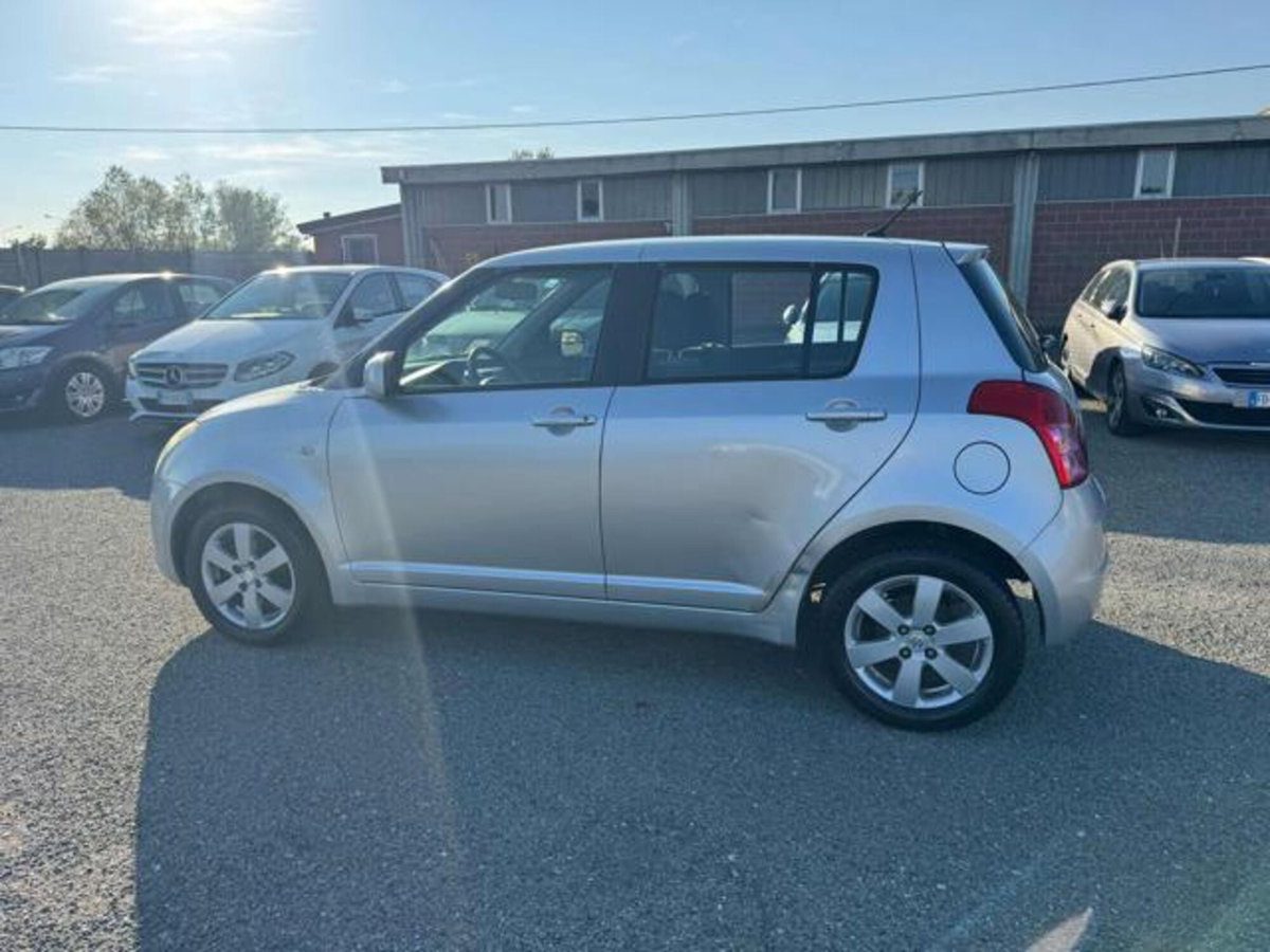 Suzuki Swift 1.3 4x4 5p. GL (6)