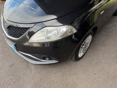 Lancia Ypsilon 1.2 69 CV 5 porte GPL Ecochic Silver (3)