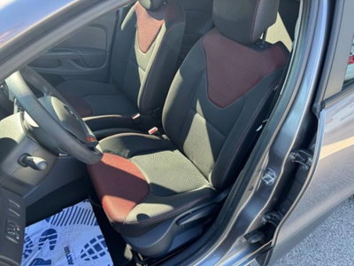 Renault Clio 1.2 75 CV 5 porte Duel (10)