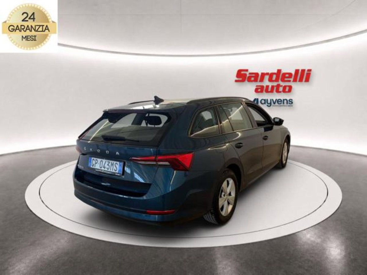 Skoda Octavia Station Wagon 2.0 TDI EVO SCR DSG Wagon Executive (4)