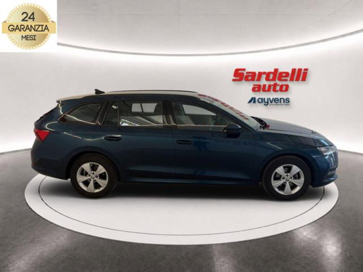 Skoda Octavia Station Wagon 2.0 TDI EVO SCR DSG Wagon Executive (6)