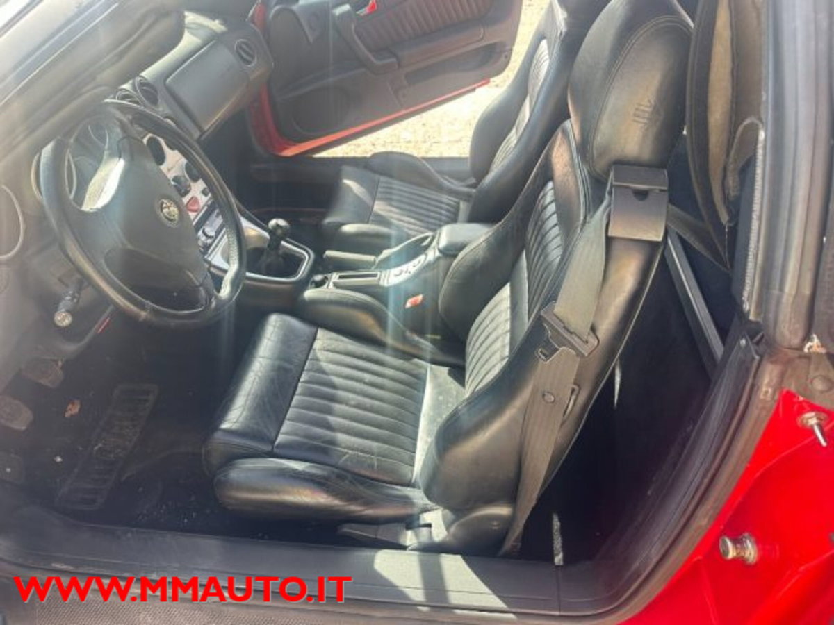 Alfa Romeo Spider 2.0i 16V Twin Spark cat L (11)
