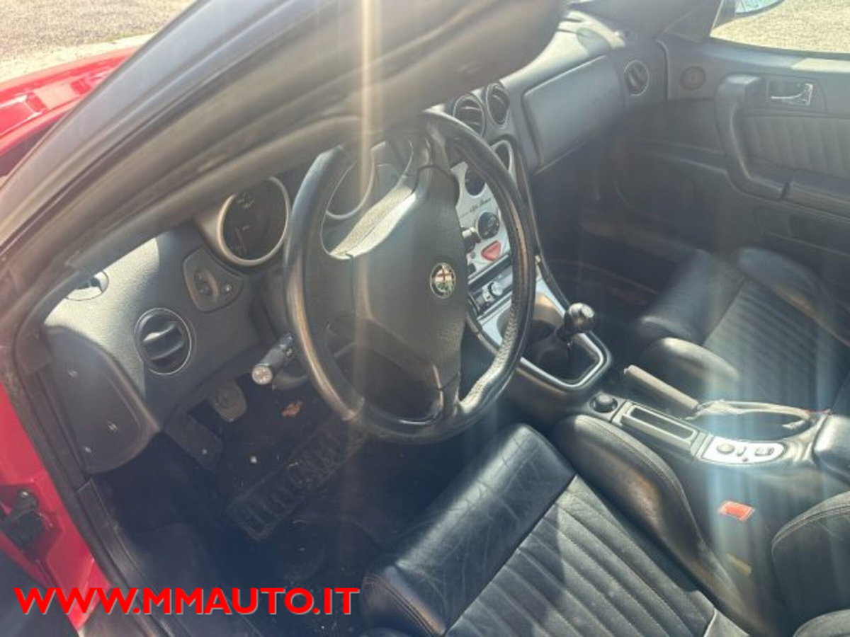 Alfa Romeo Spider 2.0i 16V Twin Spark cat L (7)
