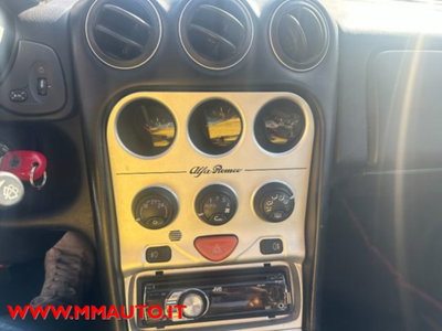 Alfa Romeo Spider 2.0i 16V Twin Spark cat L (9)