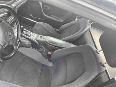 Mazda MX-5 1.6i 16V cat (13)