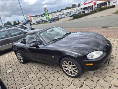 Mazda MX-5 1.6i 16V cat (7)