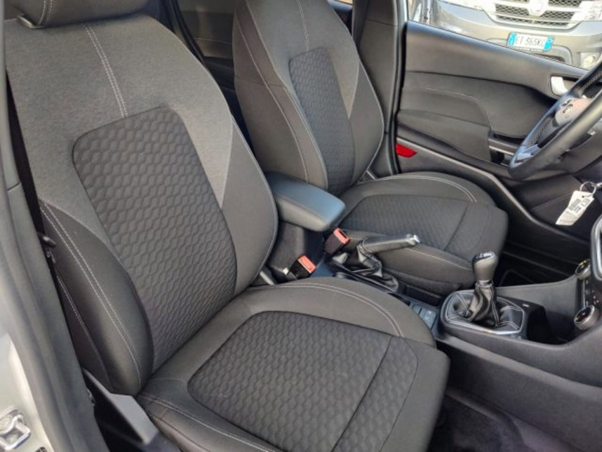 Ford Fiesta 1.1 75 CV 5 porte Titanium (18)