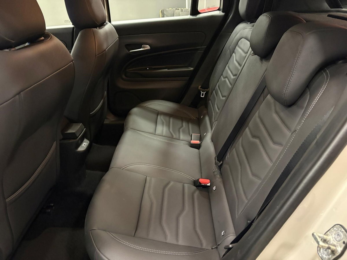 Jeep Avenger 1.2 turbo Summit fwd 100cv (11)