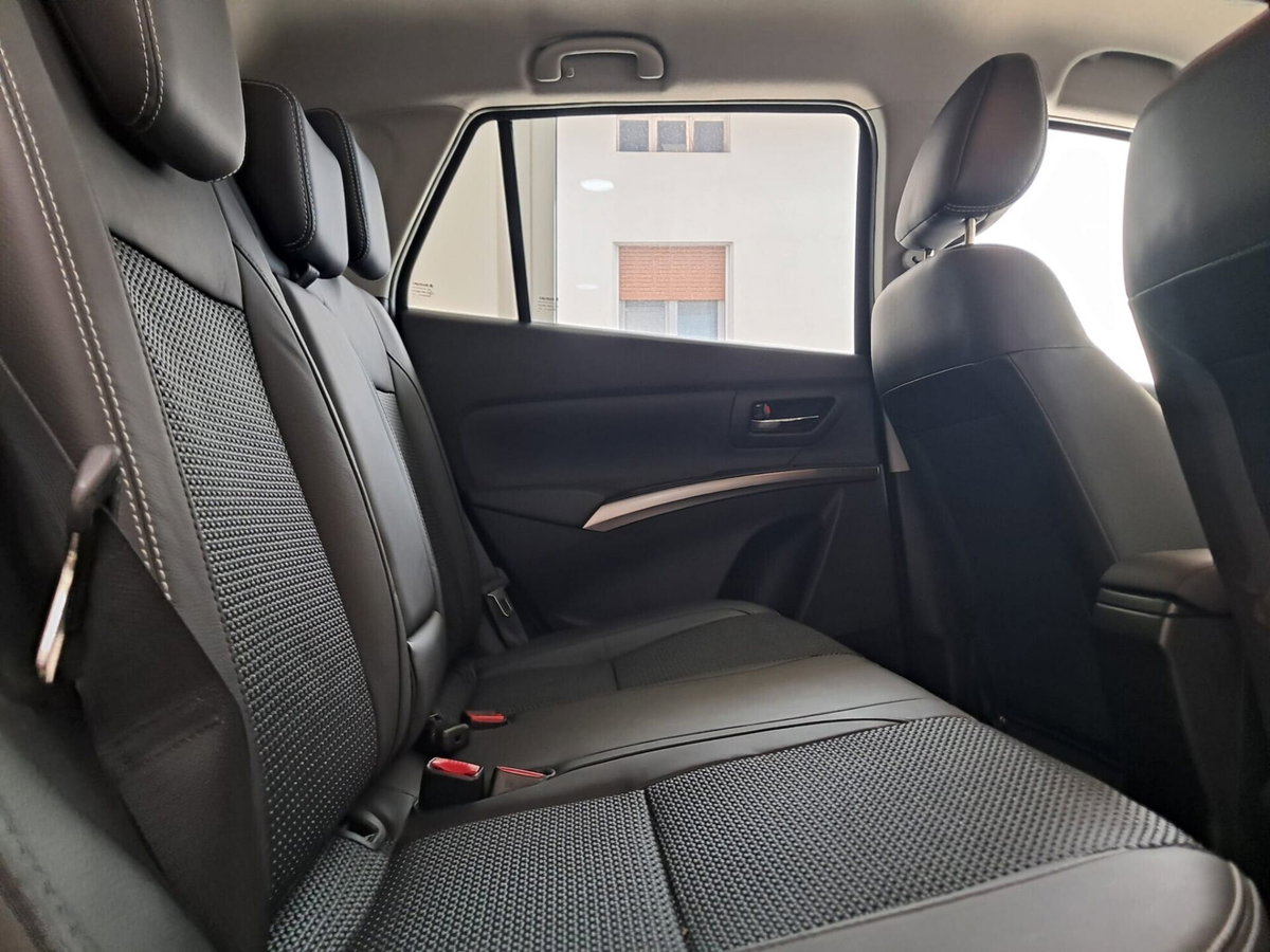 Suzuki S-Cross 1.4 Hybrid 4WD AllGrip A/T Starview (16)