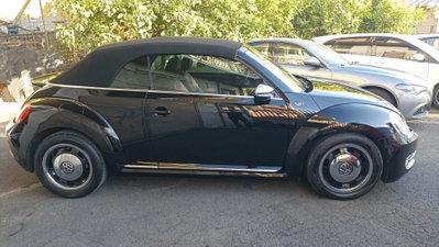 Volkswagen Maggiolino Cabrio 1.6 TDI Design (4)