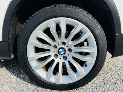BMW X1 sDrive18d Futura (10)