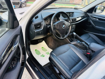 BMW X1 sDrive18d Futura (11)