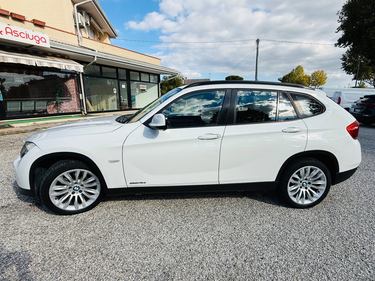 BMW X1 sDrive18d Futura (4)