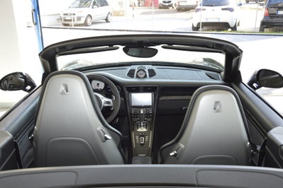 Porsche 911 Cabrio 3.8 Carrera 4 GTS (13)