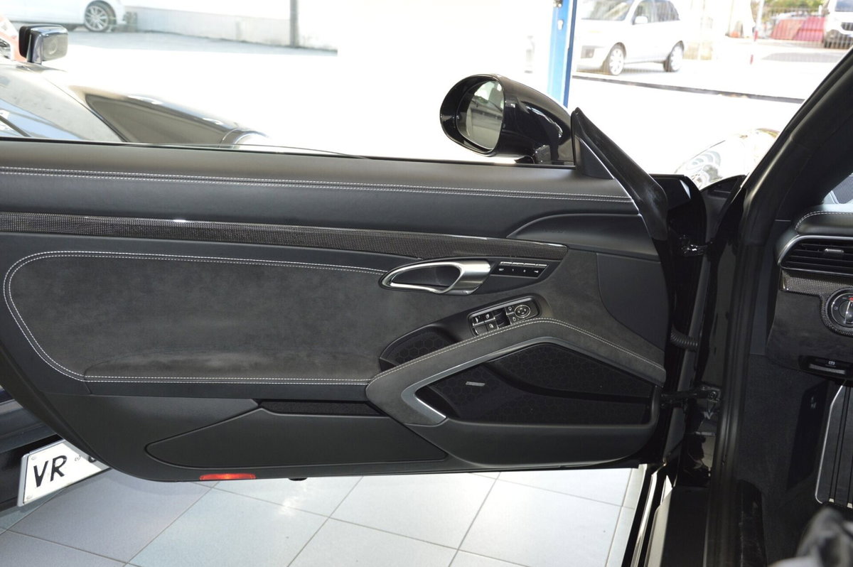 Porsche 911 Cabrio 3.8 Carrera 4 GTS (15)