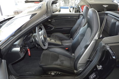 Porsche 911 Cabrio 3.8 Carrera 4 GTS (16)
