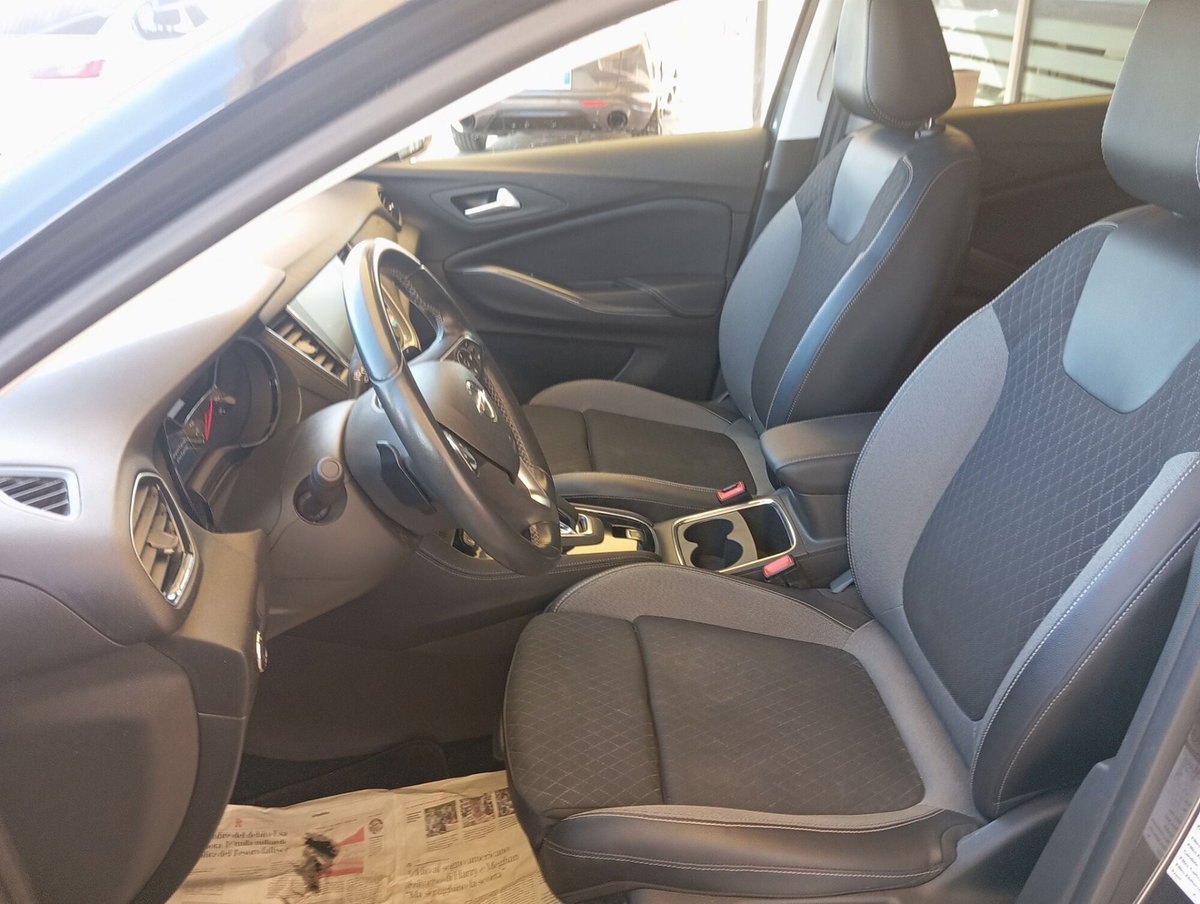 Opel Grandland X 1.6 Turbo 180 CV Start&Stop aut. Ultimate (17)