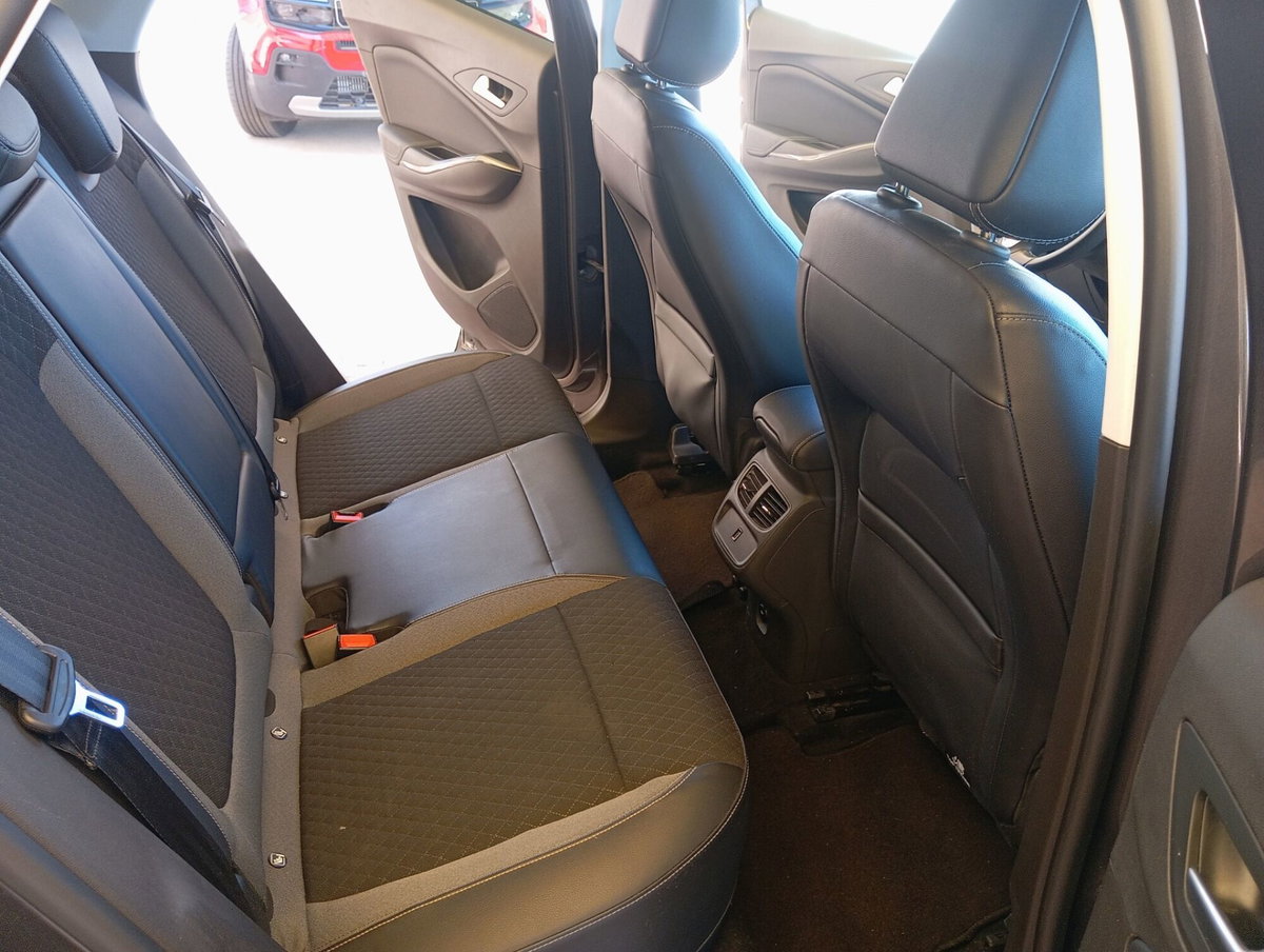 Opel Grandland X 1.6 Turbo 180 CV Start&Stop aut. Ultimate (19)