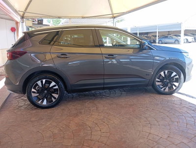 Opel Grandland X 1.6 Turbo 180 CV Start&Stop aut. Ultimate (4)