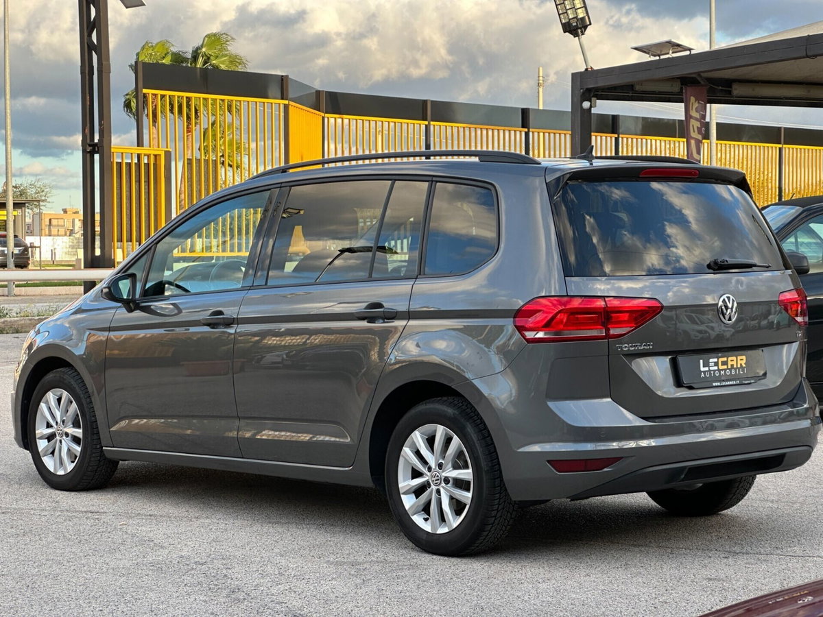 Volkswagen Touran 1.6 TDI Trendline BlueMotion Technology (5)