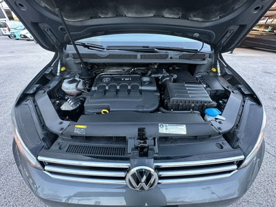 Volkswagen Touran 1.6 TDI Trendline BlueMotion Technology (9)