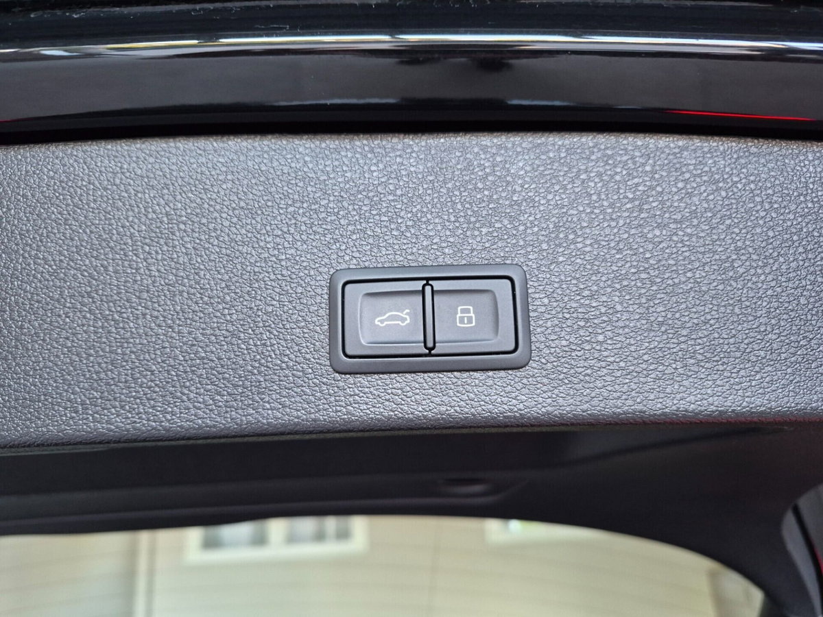 Audi Q2 Q2 35 TFSI S tronic Business (15)