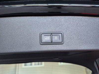Audi Q2 Q2 35 TFSI S tronic Business (15)