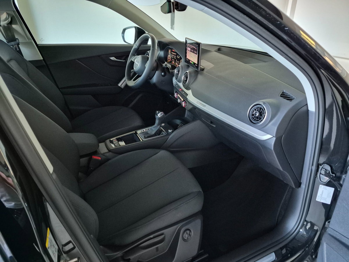 Audi Q2 Q2 35 TFSI S tronic Business (17)