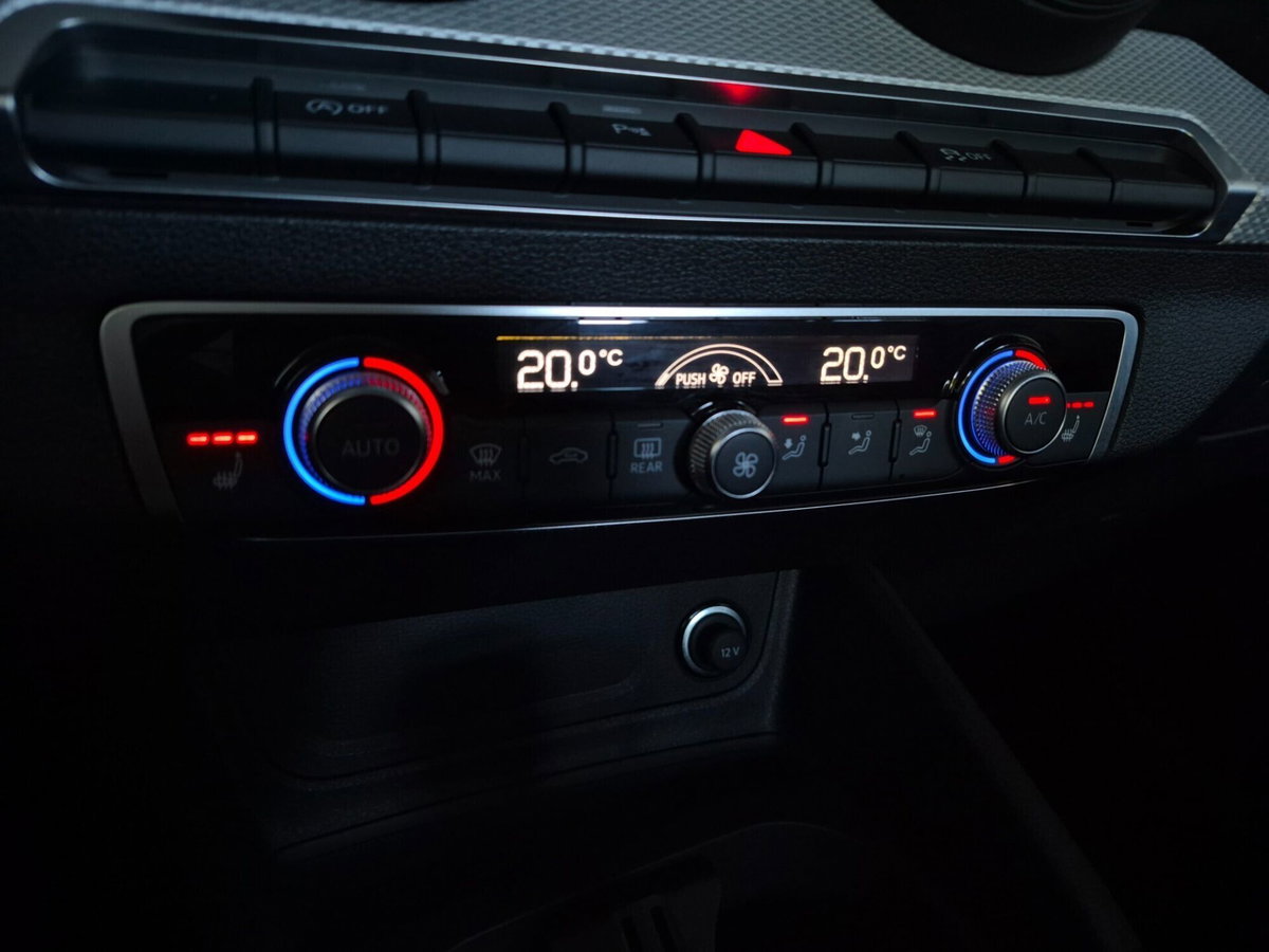 Audi Q2 Q2 35 TFSI S tronic Business (19)