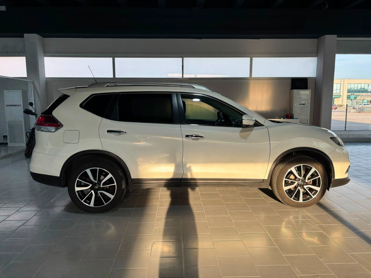 Nissan X-Trail 1.6 dCi 2WD N-Vision (6)