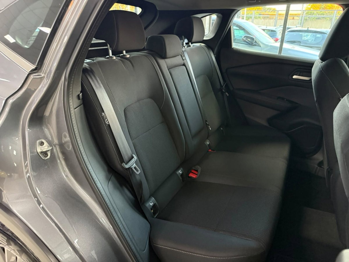 Nissan Qashqai MHEV 140 CV N-Style (12)