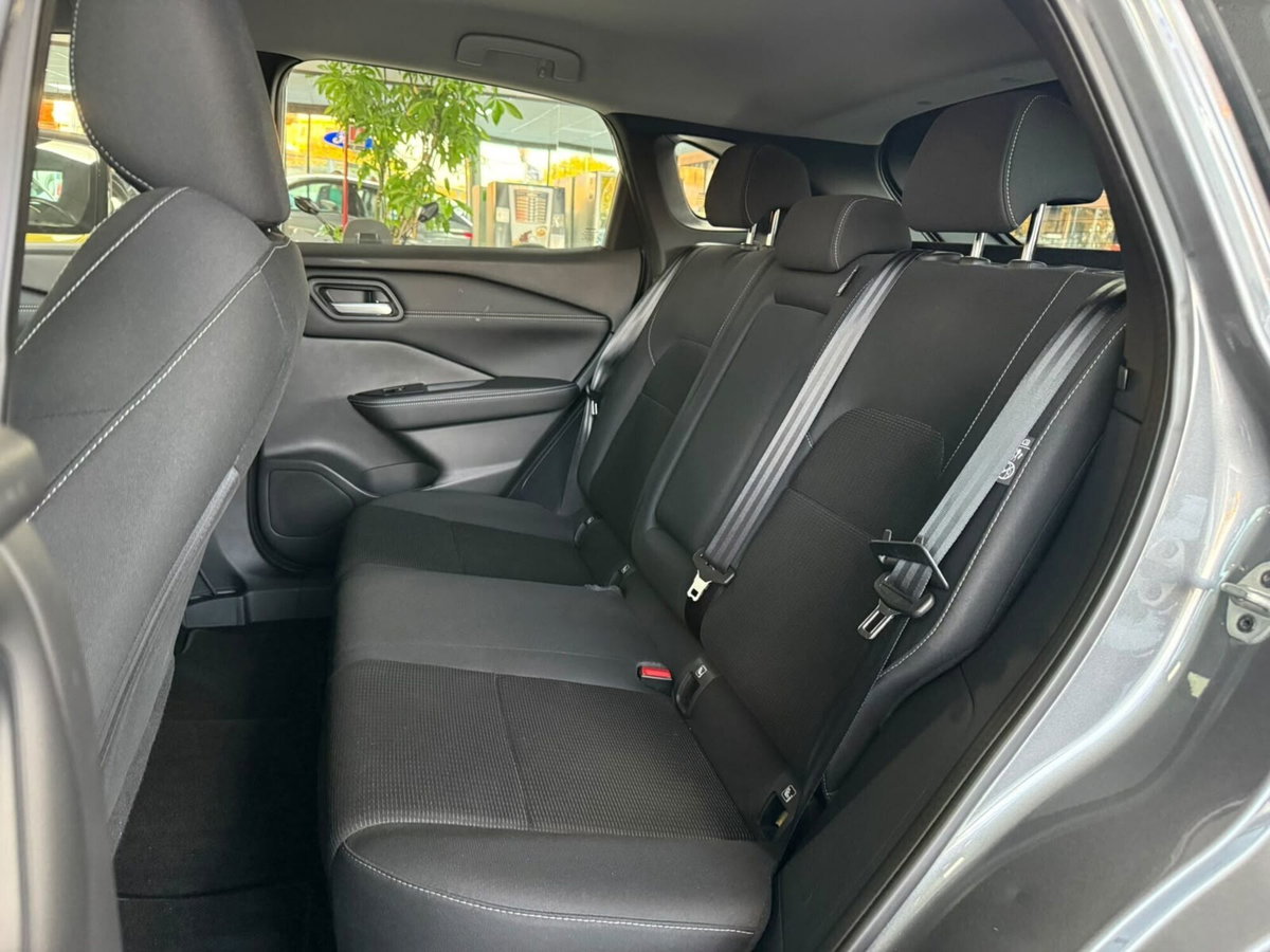 Nissan Qashqai MHEV 140 CV N-Style (7)