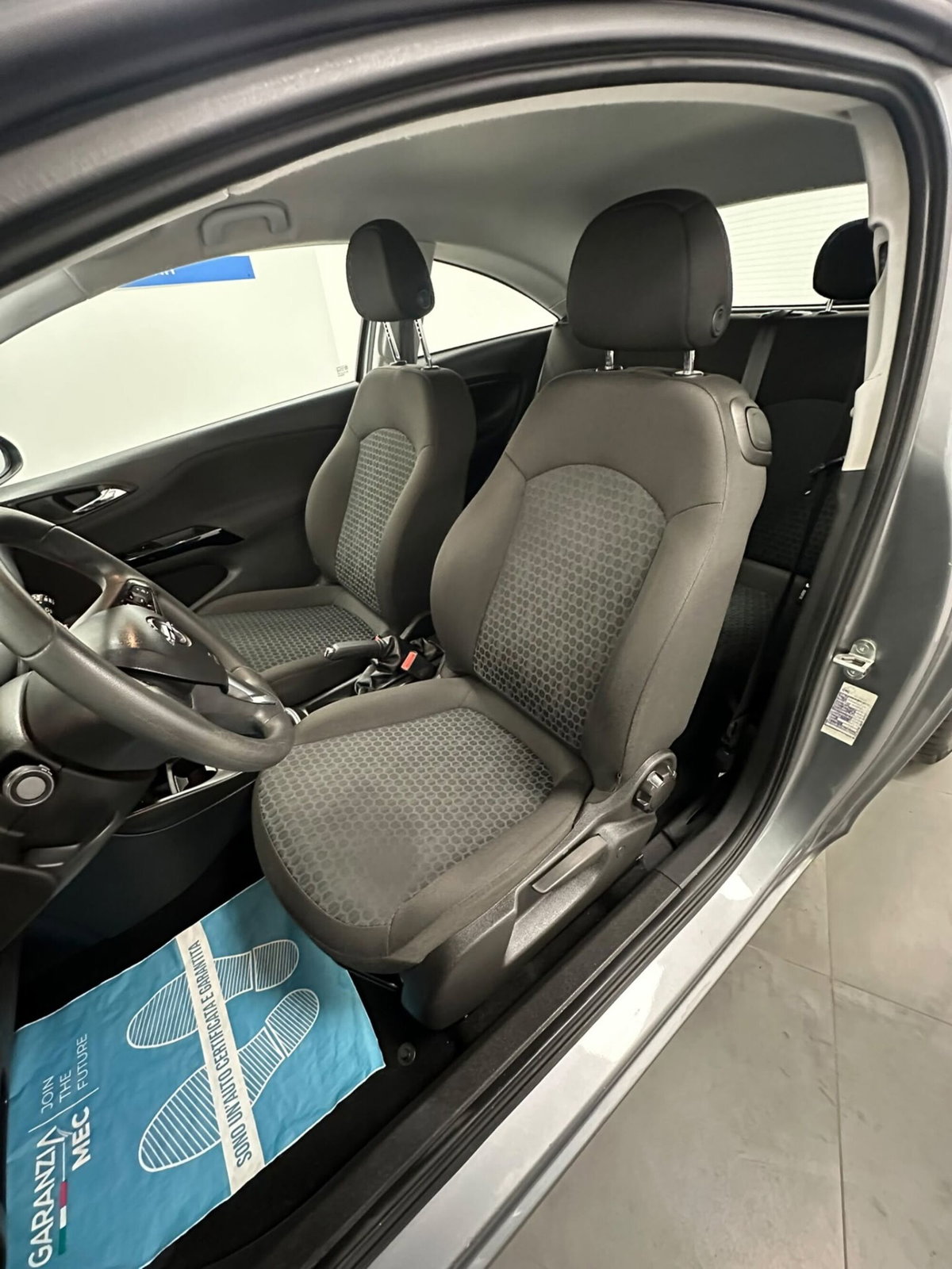Opel Corsa Coupé 1.2 Advance (14)