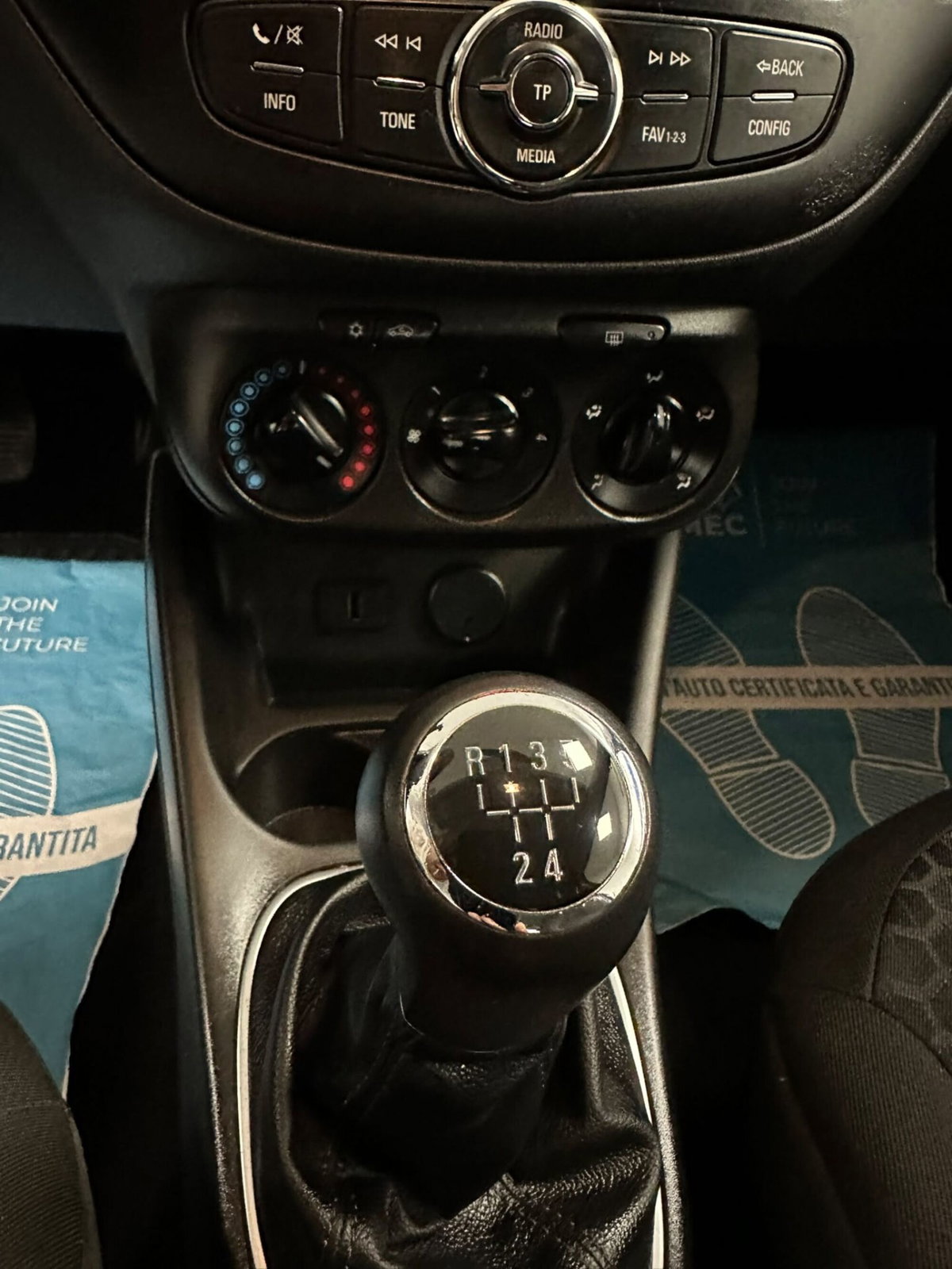 Opel Corsa Coupé 1.2 Advance (20)