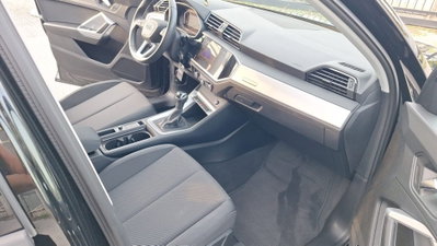 Audi Q3 35 TDI quattro S tronic Business (10)