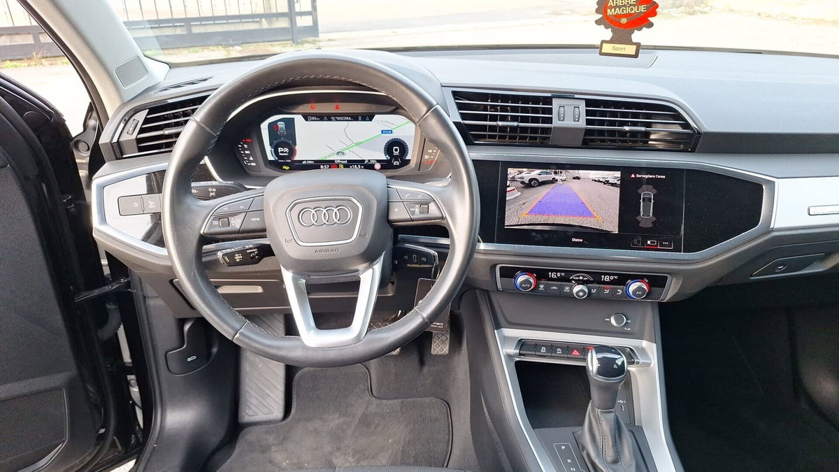 Audi Q3 35 TDI quattro S tronic Business (17)
