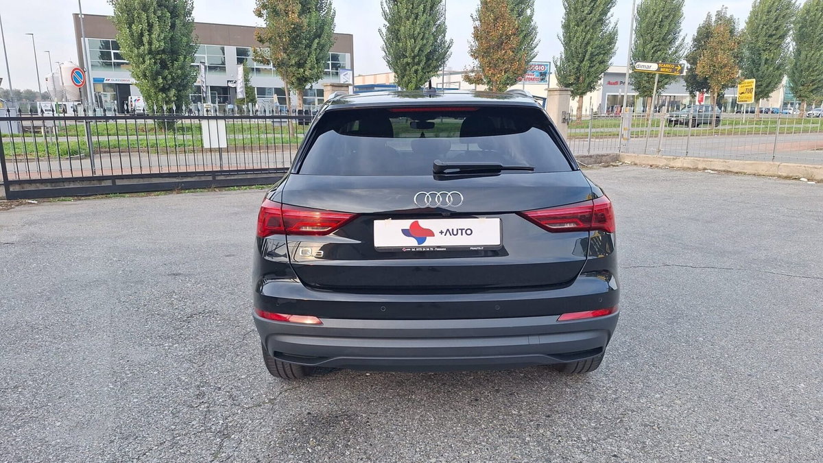 Audi Q3 35 TDI quattro S tronic Business (6)