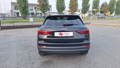 Audi Q3 35 TDI quattro S tronic Business (6)