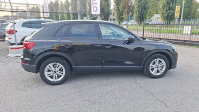 Audi Q3 35 TDI quattro S tronic Business (8)