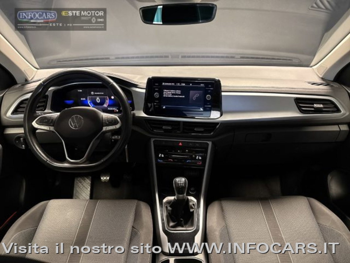 Volkswagen T-Roc 1.0 TSI Life (11)