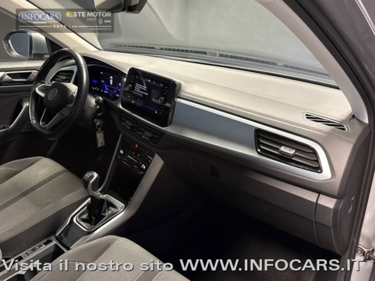 Volkswagen T-Roc 1.0 TSI Life (12)