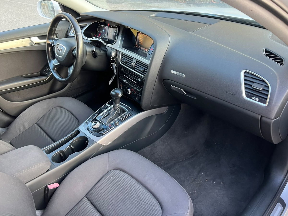 Audi A4 Avant 2.0 TDI 150 CV multitronic Advanced (6)