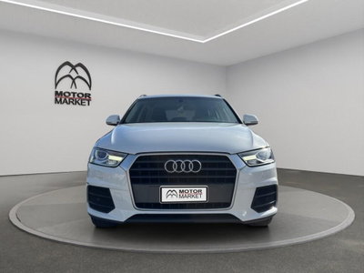 Audi Q3 2.0 TDI 120 CV S tronic Business (2)
