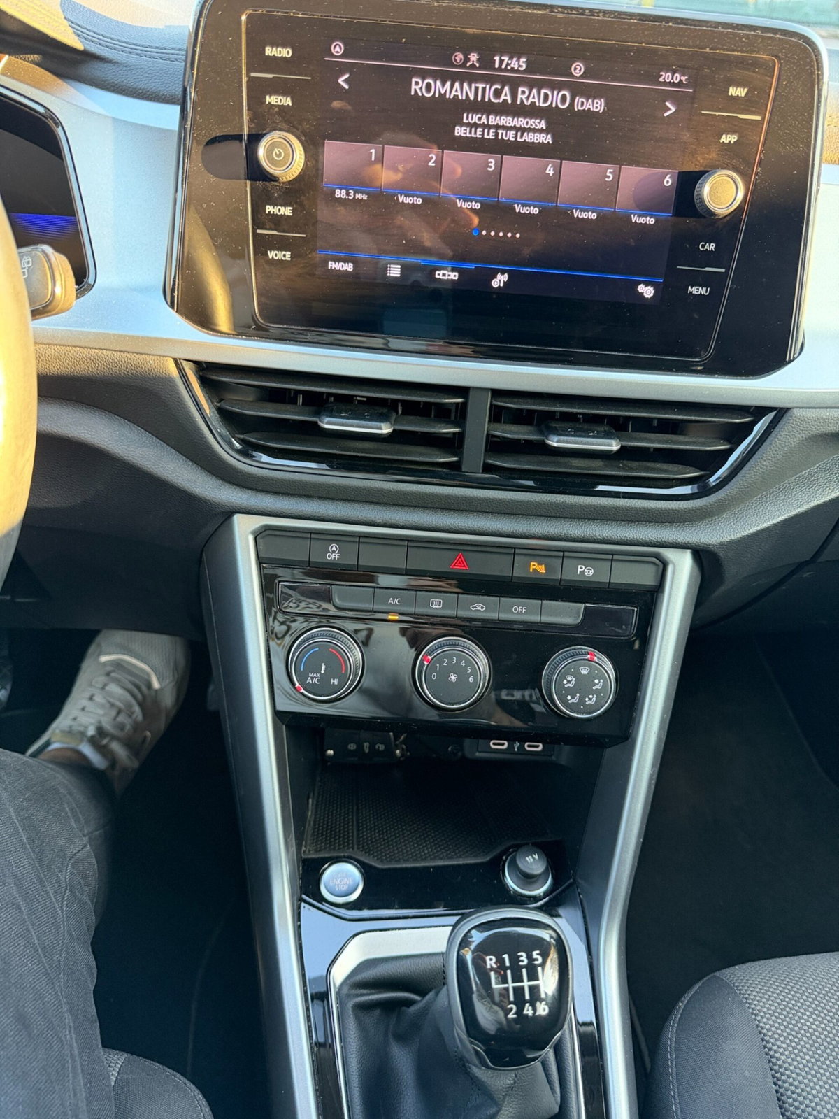 Volkswagen T-Roc 1.0 tsi Edition 115cv (17)